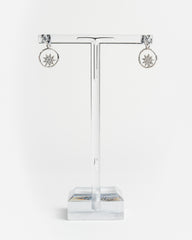 Orecchini a cerchio con figure incastonate - Argento